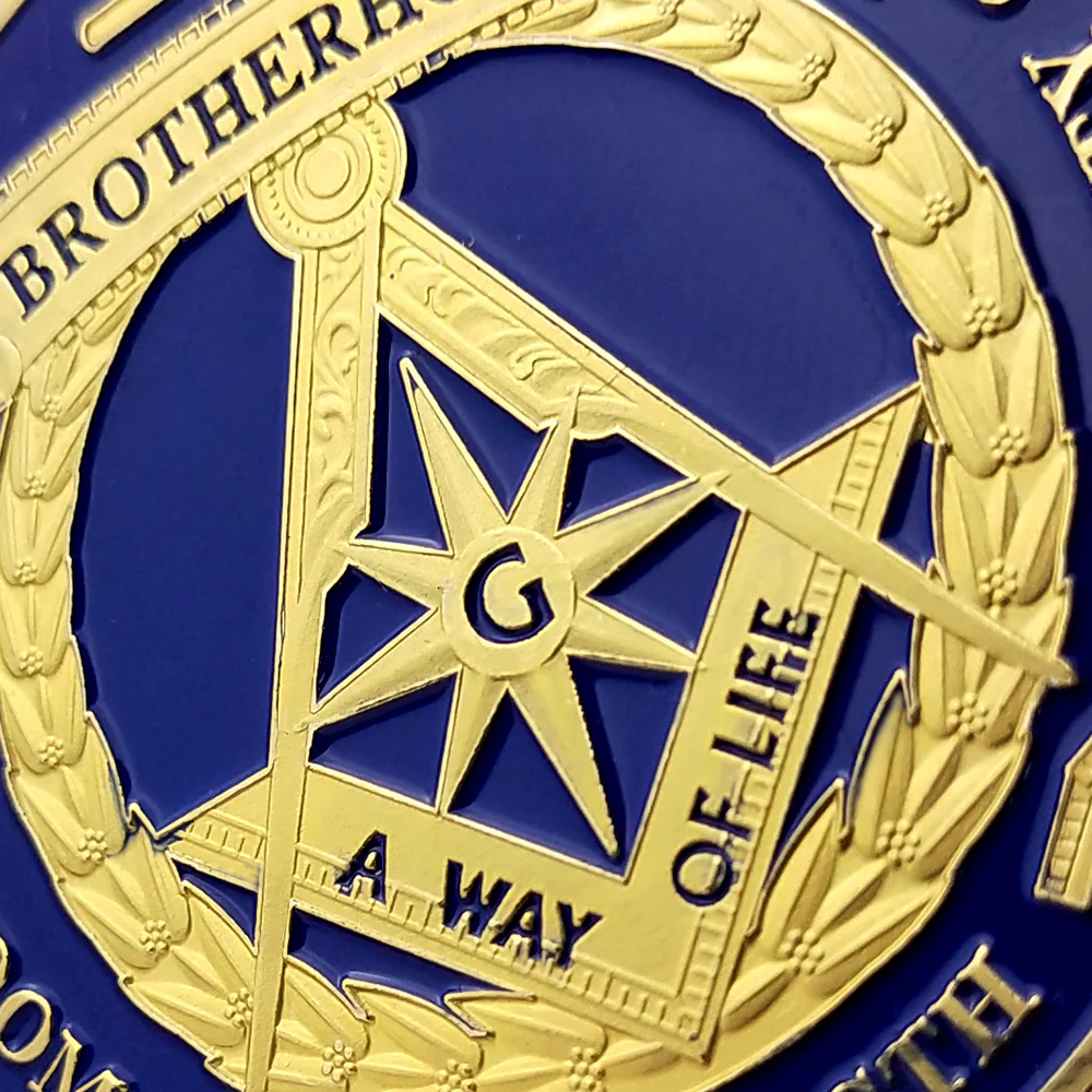 Freemasonry Brotherhood Gold Masonic Challenge Coin - Image 5